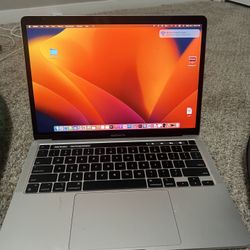 MacBook Pro M2 2022