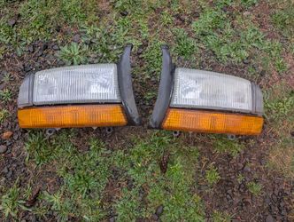 Used Dodge Dakota head light assembly for sale.