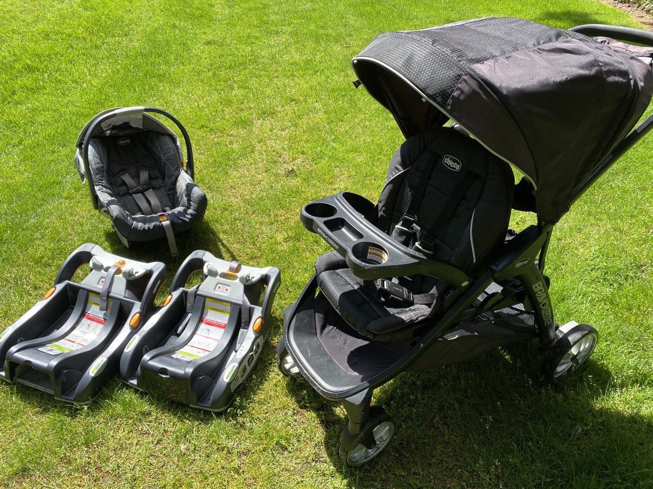 Stroller Chicco BRAVOfor2 + Chicco carseat + 2 bases + snuggle cover