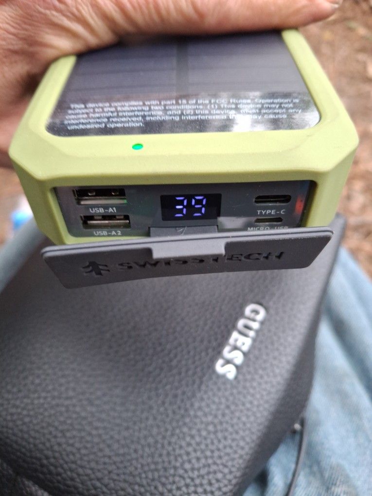 $20 Swiss Tech Solar Charging Block And Wall Charged