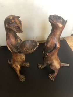 Wood  otters
