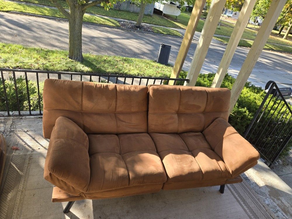 FREE DELIVERY ❗️❗️Chocolate Futon/Couch