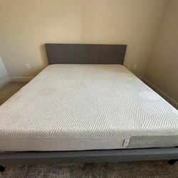 LIKE NEW - King - Casper Original Hybrid Memory Foam Mattress