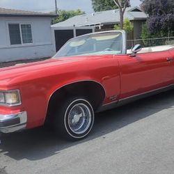 1975 PONTIAC GRAND VILLE