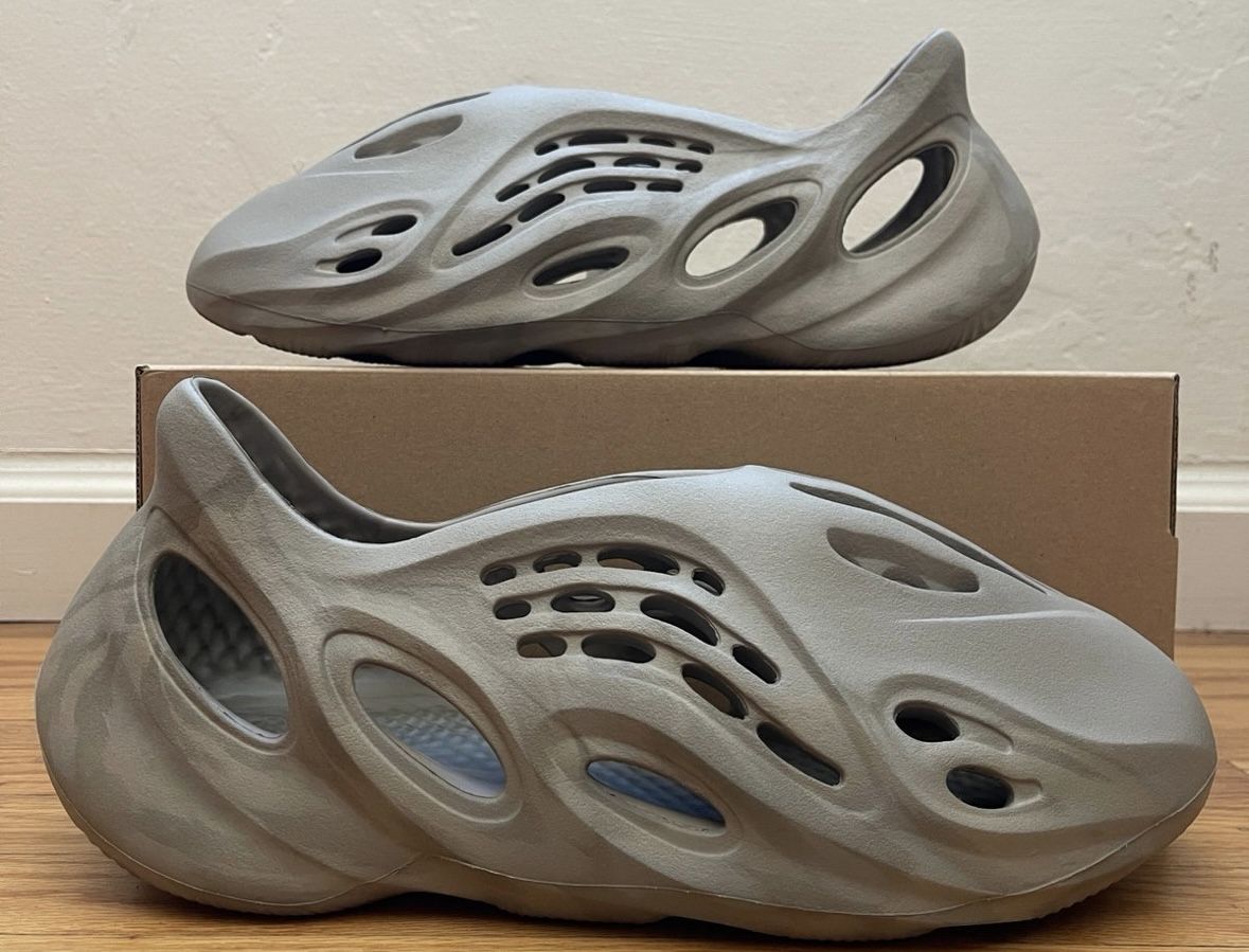 Adidas Yeezy Foam RNNR Stone Sage