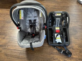 Graco Snugride Snuglock 30 Car Seat & Base