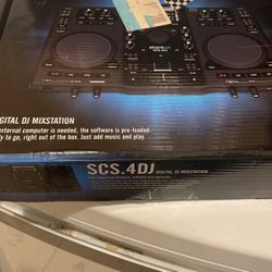 Stanton scs.4dj mixer