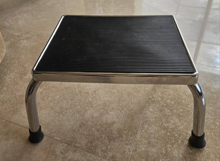 Medline Chrome Footstool Black Rubber Top 16”x12”x8.25”