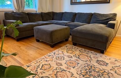 Sectional Sofa With Ottoman