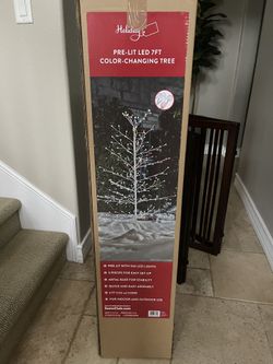 Pre Lit Color Changing Tree