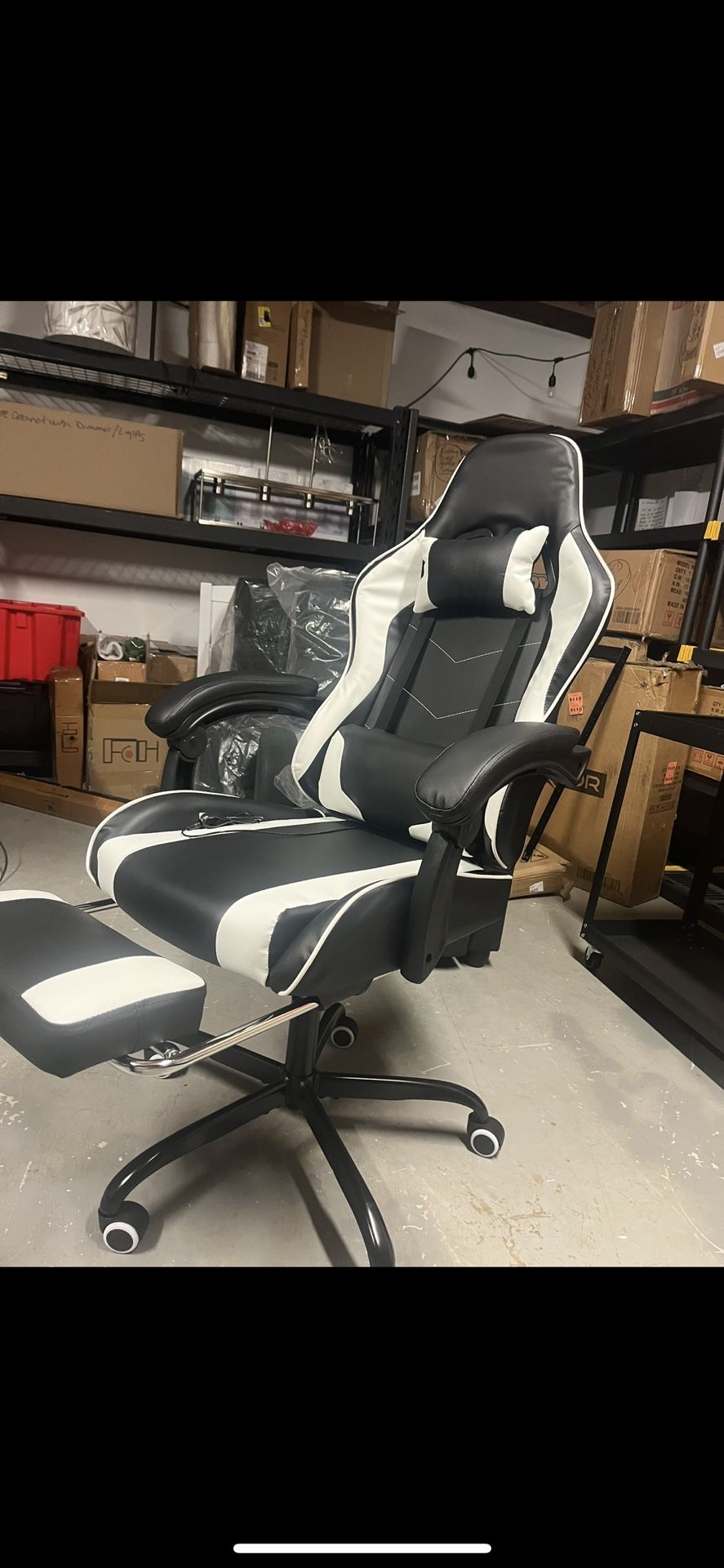  Gaming Chair, Video Game Chair with Footrest and Massage Lumbar Support