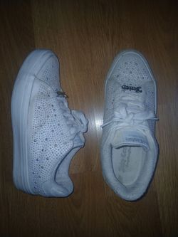 Juicy couture size 7.5 shoes for women