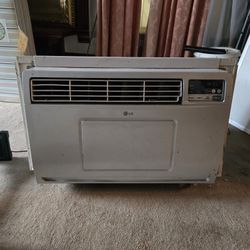 LG Air Conditioner 11,500BTU 