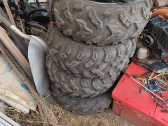 Quad tires 4 of them with rims