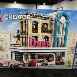 Lego Downtown Diner Modular Set 10260