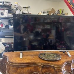Toshiba Fire tv & TV stand  READ DESCRIPTION 