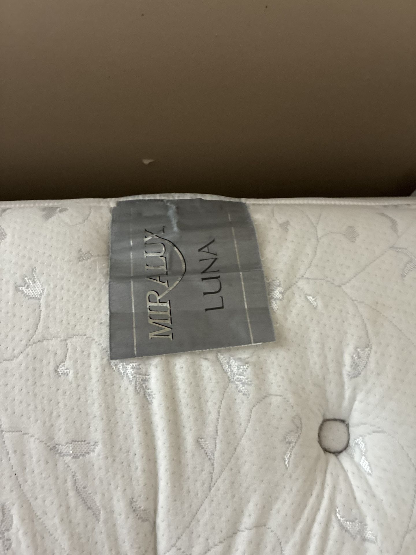 Miralux luna bed