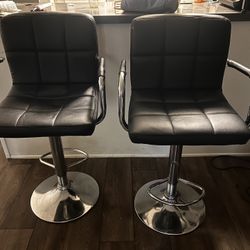 2 Chairs 