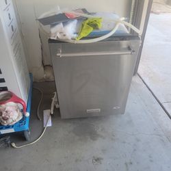 Dishwasher 