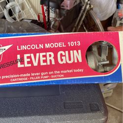 Lincoln Grease Gun