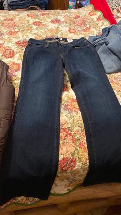 Women’s Levi’s size 10 long