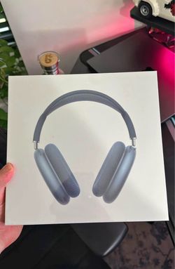 AirPod Maxes