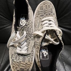 Vans size 6 Women ❗️Firm Price❗️
