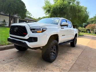 2023 TOYOTA TACOMA TRD SPORT