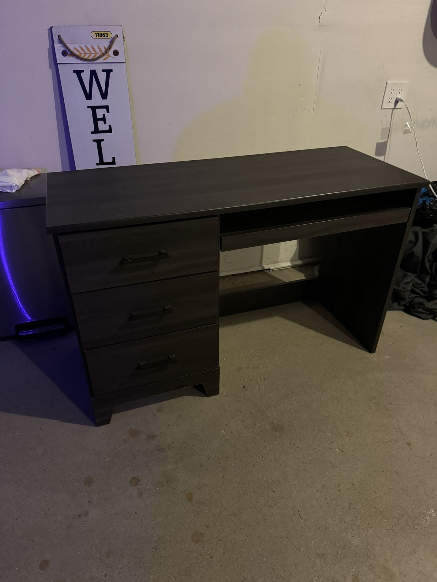 Computer Desk