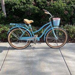 26” Huffy Deluxe Ladies Light Blue Beach Cruiser 