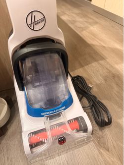 Carpet cleaning machine