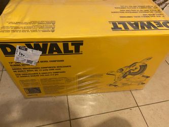 DeWalt saw