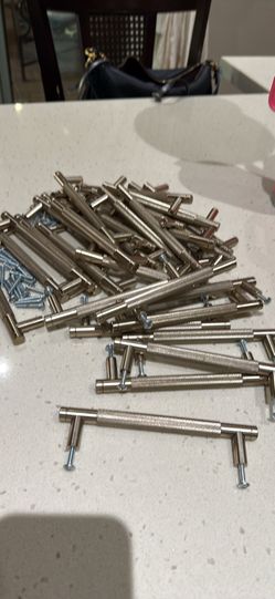 Knurled T-Bar Cabinet/Drawer Pull Handles Lot of 32