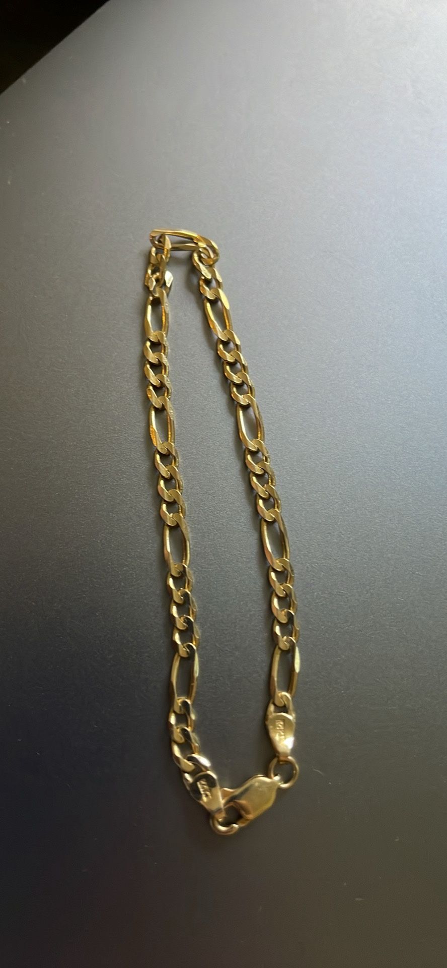 14k Figaro Bracelet 4.42grams 7inches