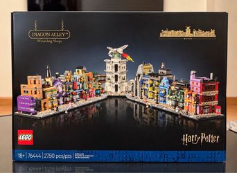 BRAND NEW LEGO Harry Potter Diagon Alley Wizarding Shops – Unopened Box