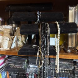 Jewelry holder