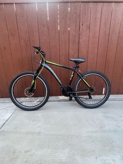 Schwinn sidewinder 26” adult bicycle