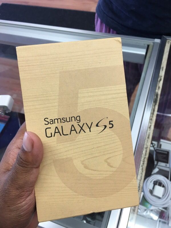 Samsung Galaxy S5 factory Unlocked New
