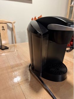 Keurig K-Classic Single-Serve K-Cup Pod Coffee Maker (K50) – Black