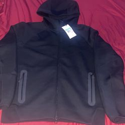 Brand new Nike tech with tags