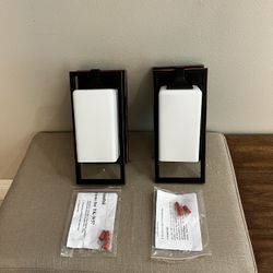 New Pair Of Bronze Wall Lamps Whit 💡 Outdoor / Indoor ( Hardwired)