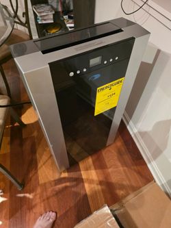 Large AC unit (14,000 BTU)