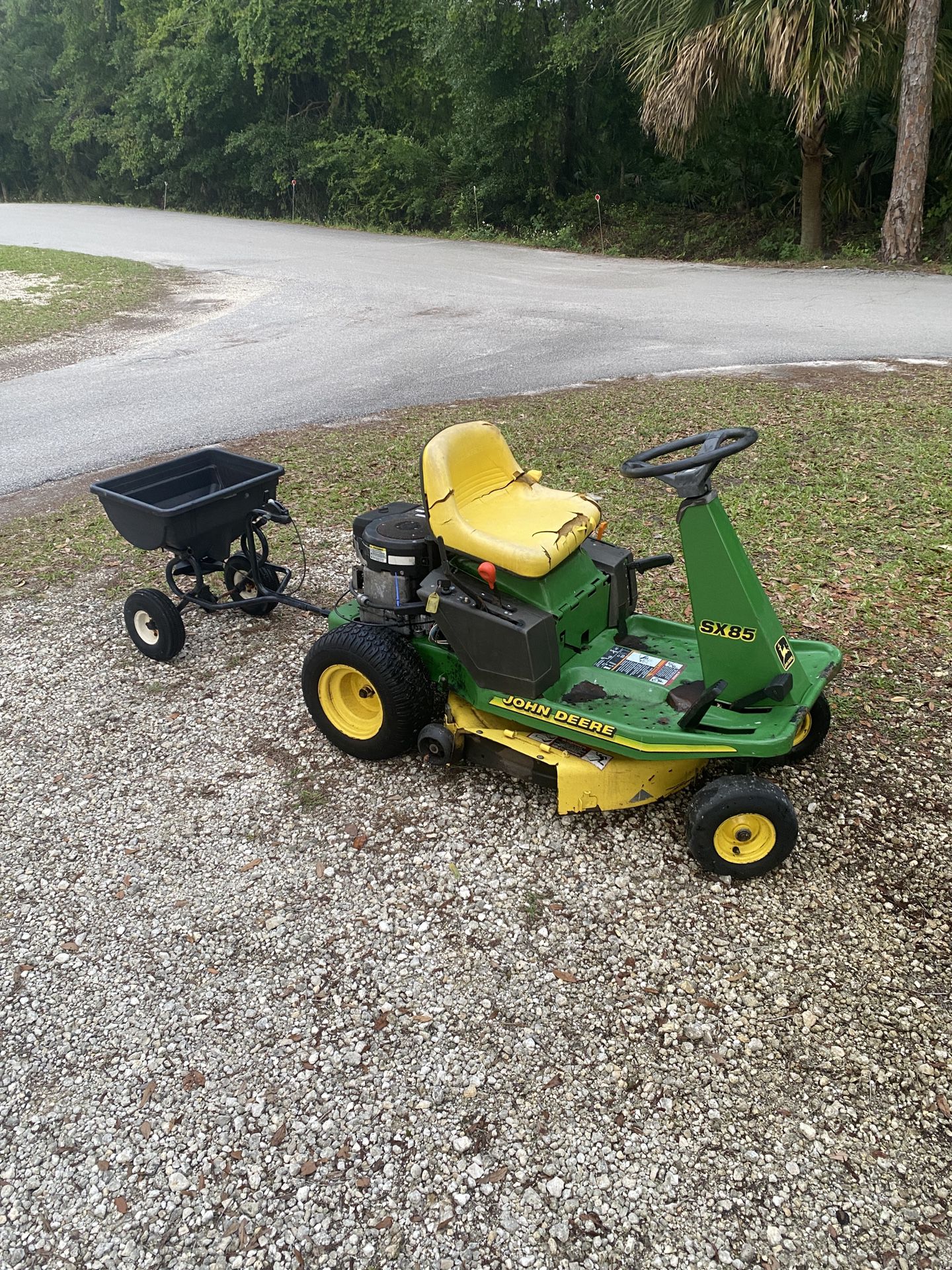 John Deere SX85 13HP 30” Gas Riding Lawn Mower With Seeder/Fertilizer