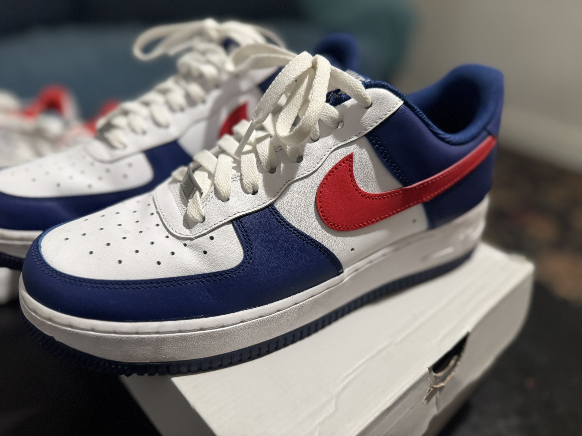 AIR FORCE 1'07 LX 9.5 Men $ 55