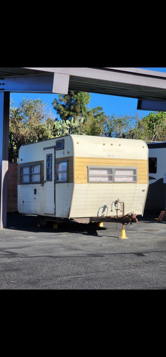 1970 Golden Falcon Camper