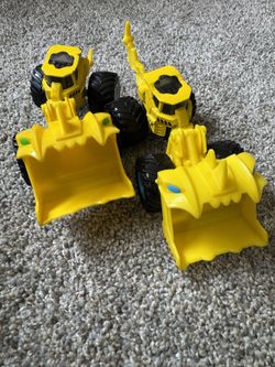 Set Of 2 Scorpion Monster Trucks