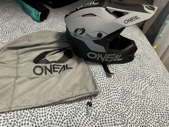 O’Neal 3SRS Motocross helmet