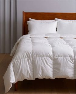 King White Down Alternative Comforter