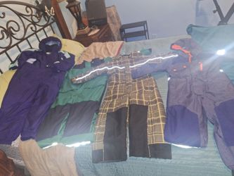 Sekection of ski suits kids size5/6