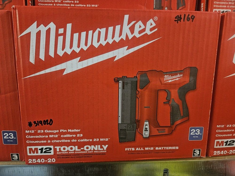 Milwaukee M12 23 GA Pin Nailer Tool Only 